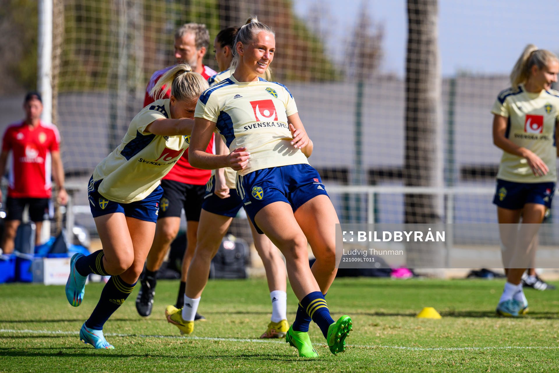Rebecka Blomqvist and Stina Blackstenius of the Swedish