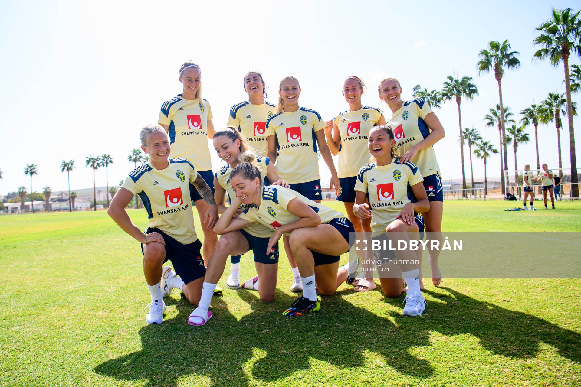 Amanda Ilestedt, goalkeeper Zecira Musovic, Amanda Nilden,