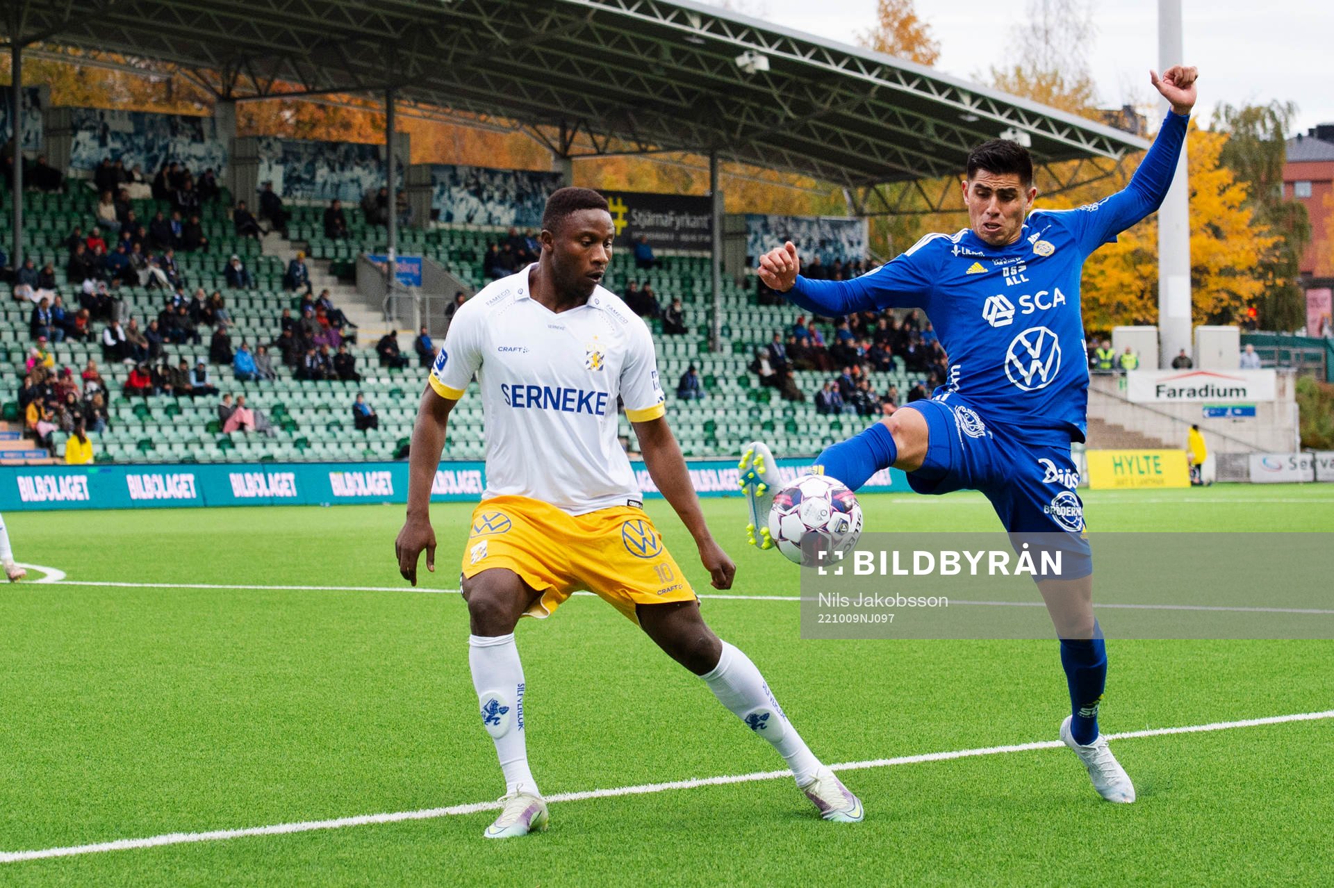 IFK Göteborgs Suleiman Abdullahi och GIF Sundsvalls Joe