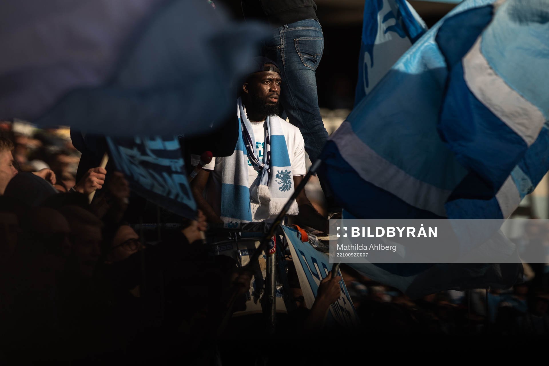 Malmö FFs Mahamé Siby på läktaren