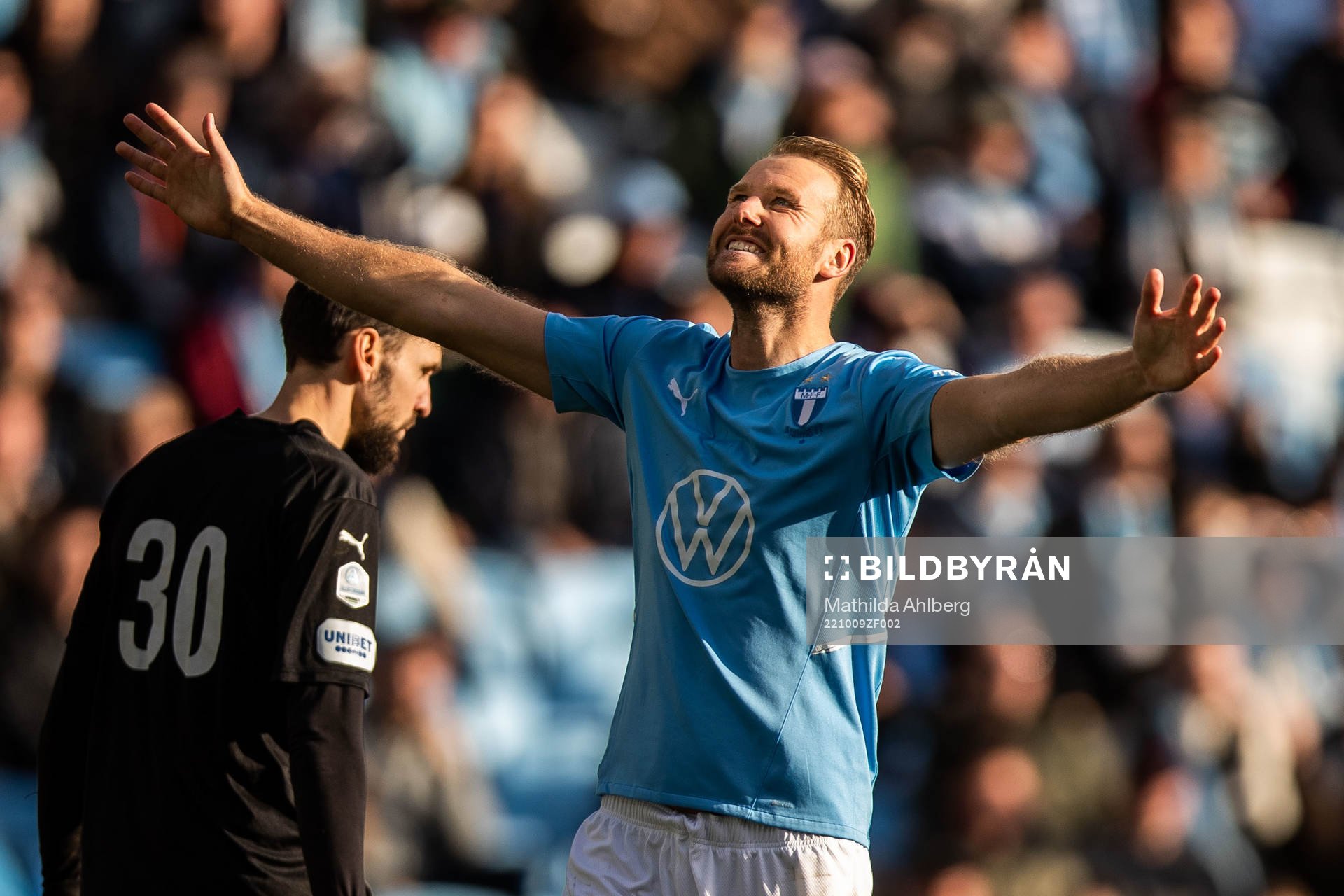 Malmö FFs Ola Toivonen deppar