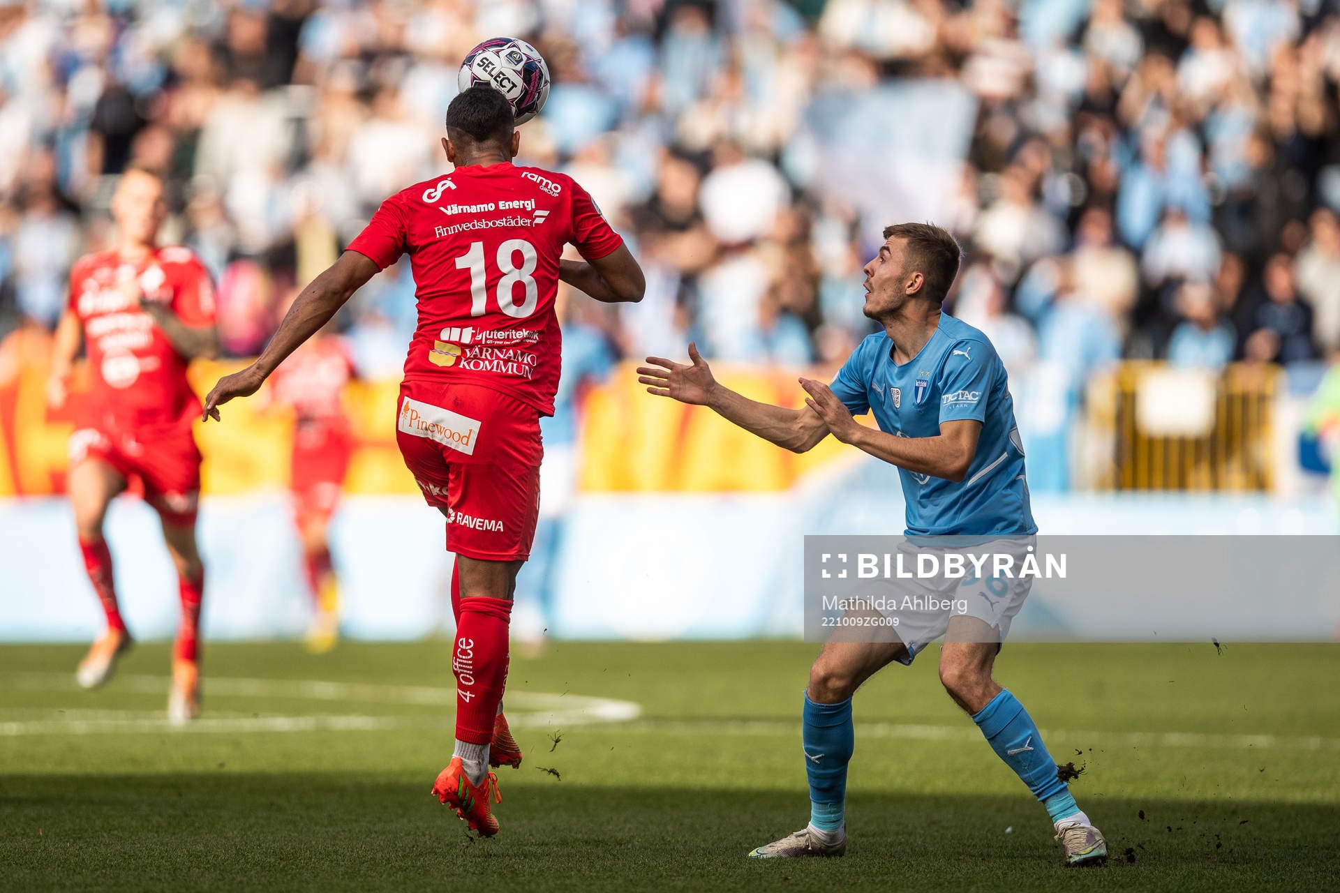 Värnamos Wenderson Oliveira do Nascimento och Malmö FFs