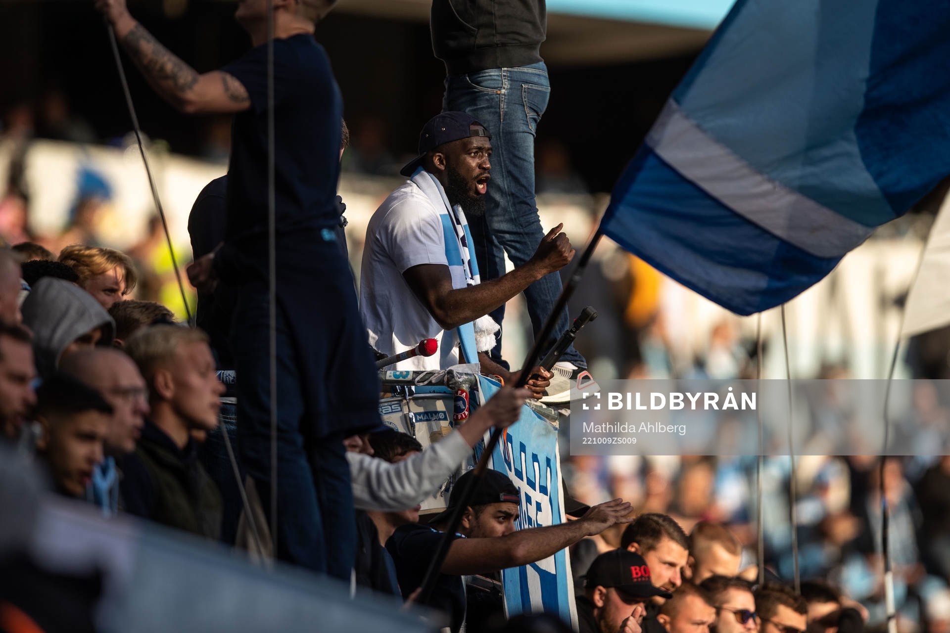 Malmö FFs Mahamé Siby på läktaren