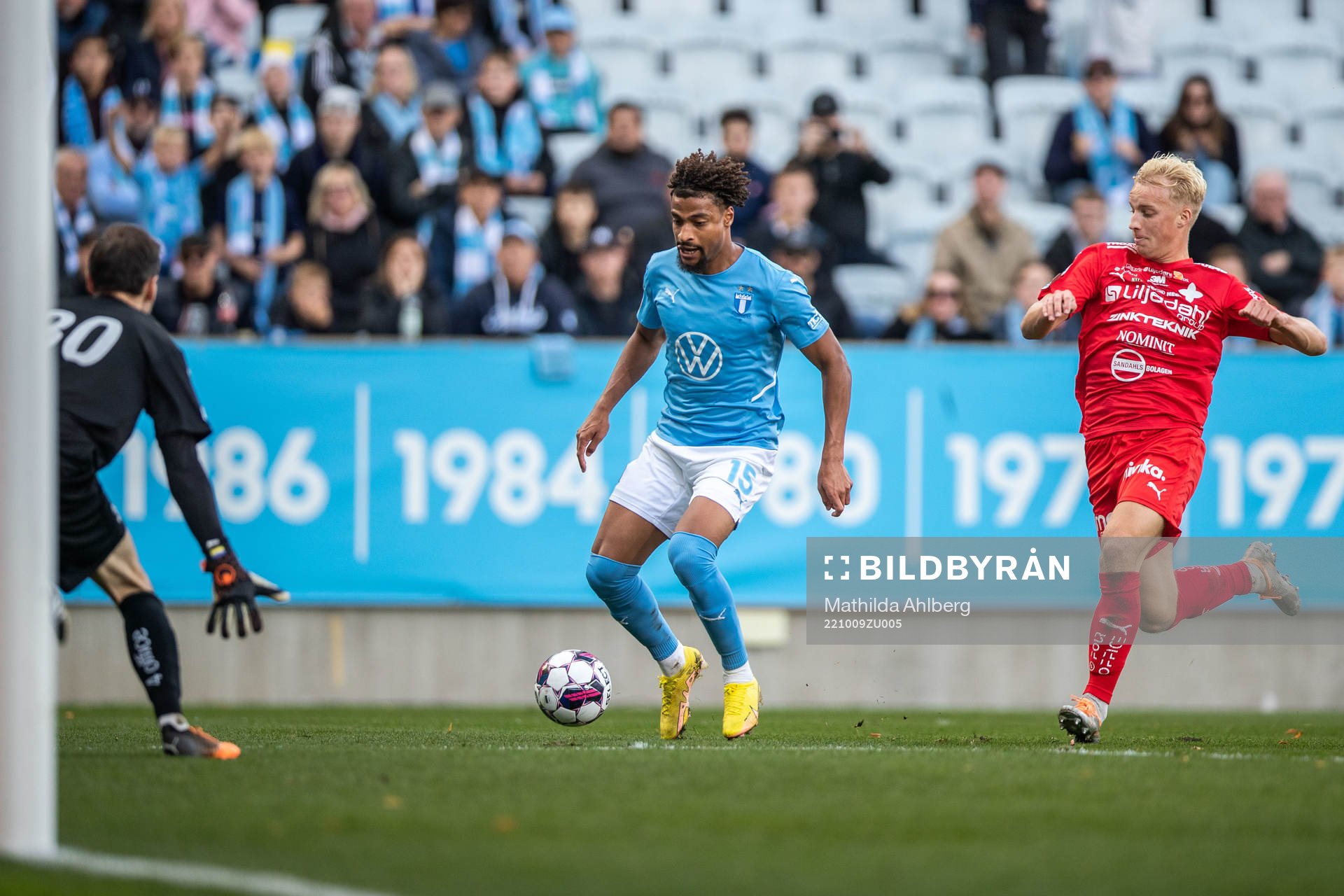 Malmö FFs Joseph Ceesay och Värnamos Victor Larsson