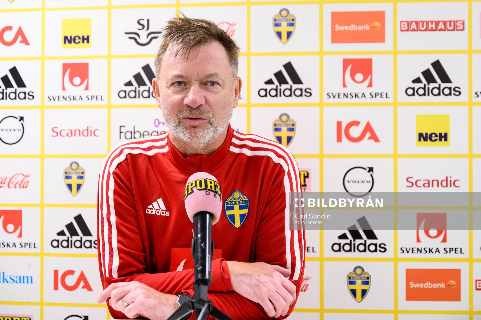 Head coach Peter Gerhardsson of the Swedish women's