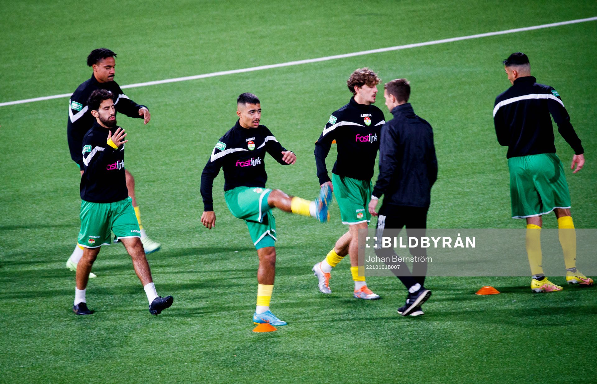 Dalkurds spelare inför fotbollsmatchen i Superettan mellan Örebro och Dalkurd den 10 oktober 2022 i Örebro. 