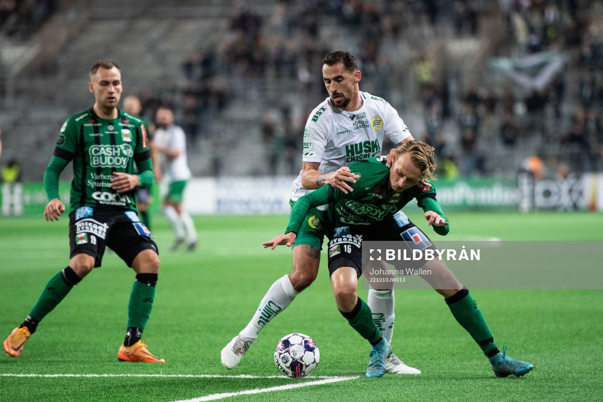 Hammarbys Loret Sadiku och Varbergs Alexander Johansson