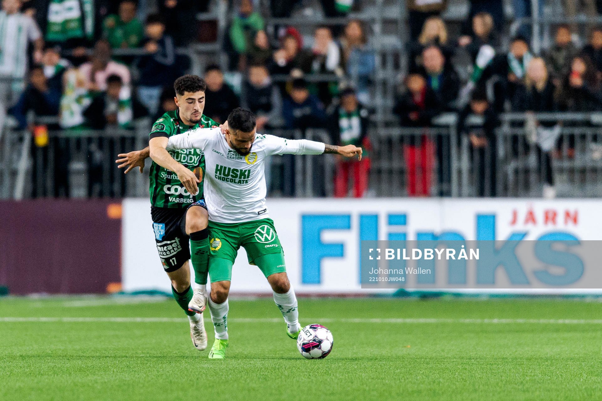 Varbergs Ismet Lushaku och Hammarbys Mohanad Jeahze