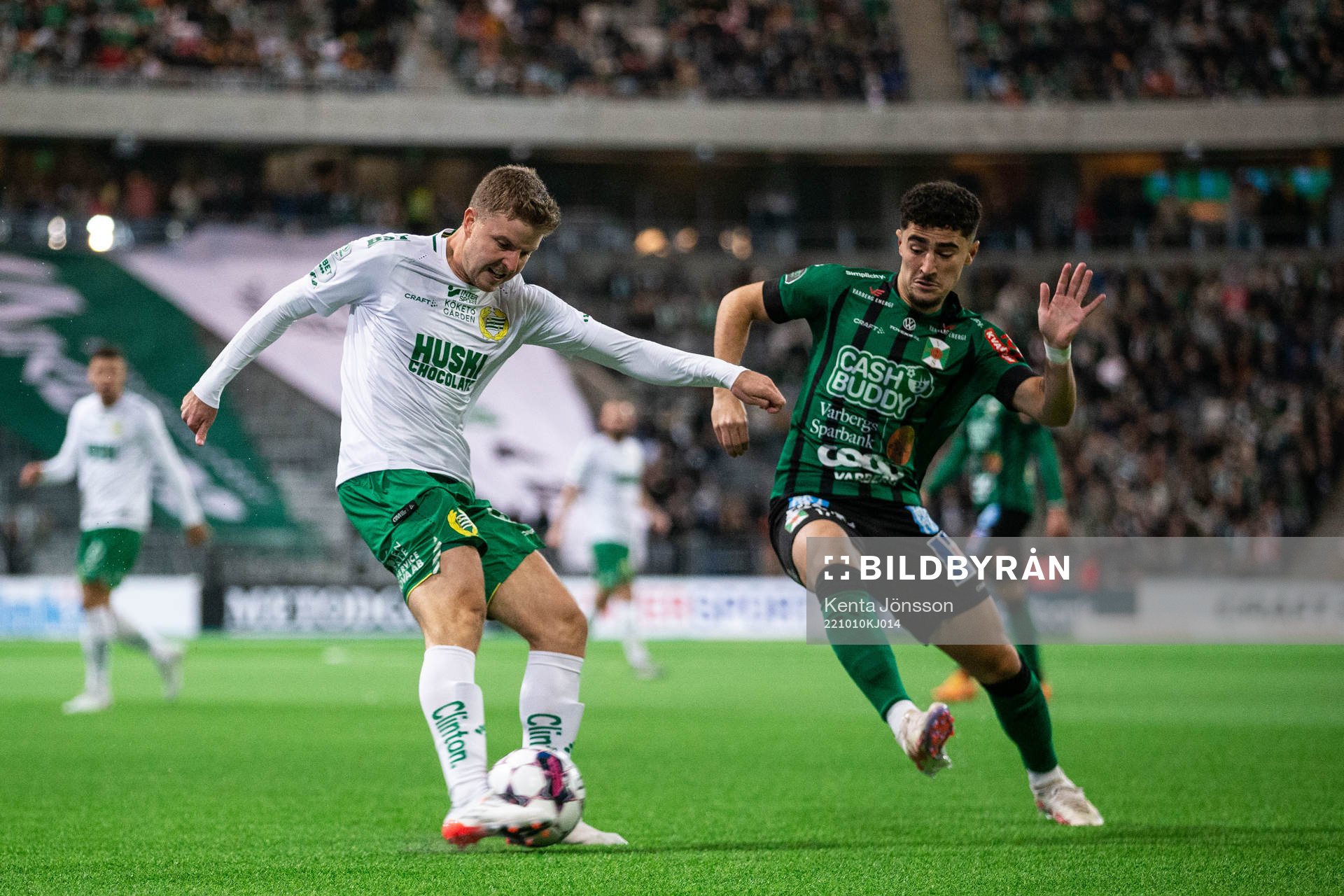 Hammarbys Joel Nilsson och Varbergs Ismet Lushaku