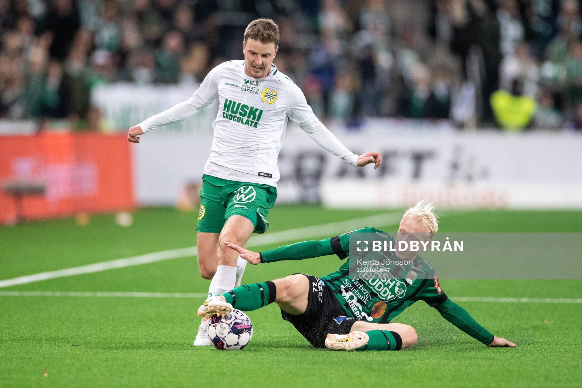 Hammarbys Joel Nilsson och Varbergs Andre Boman