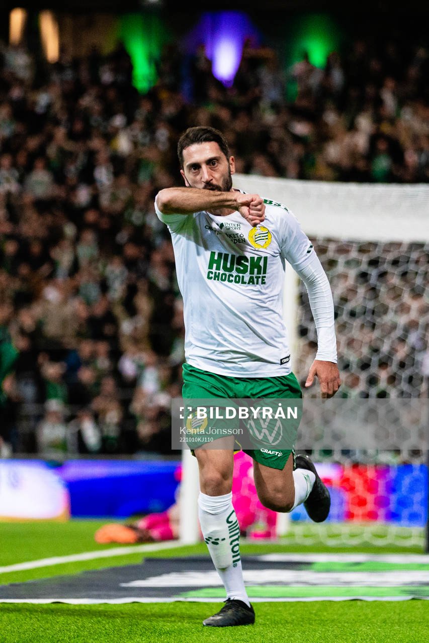Hammarbys Nahir Besara jublar