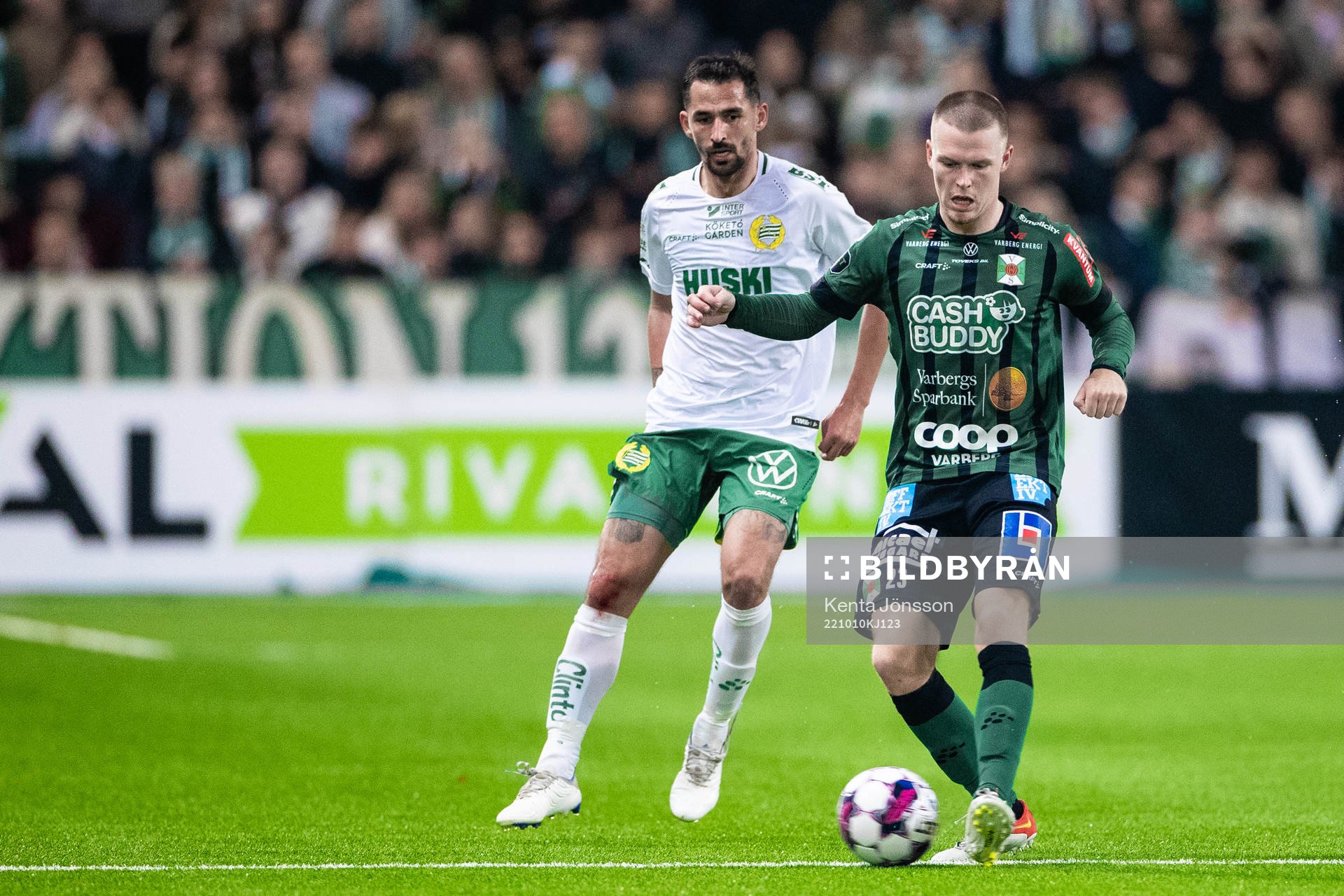 Hammarbys Loret Sadiku och Varbergs Anton Liljenbäck