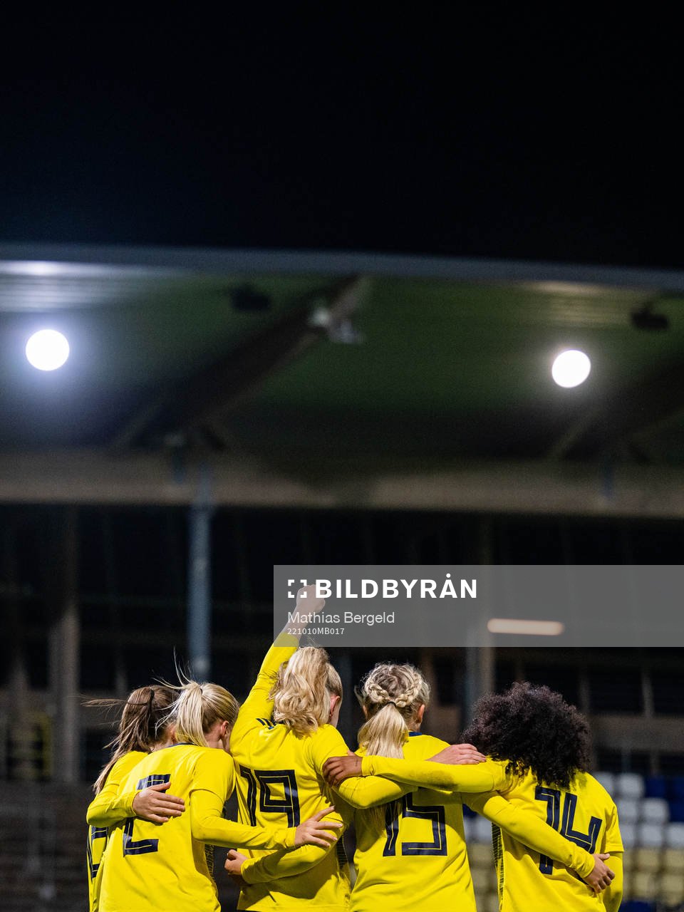 Matilda Vinberg of Sweden celebrates with team mates