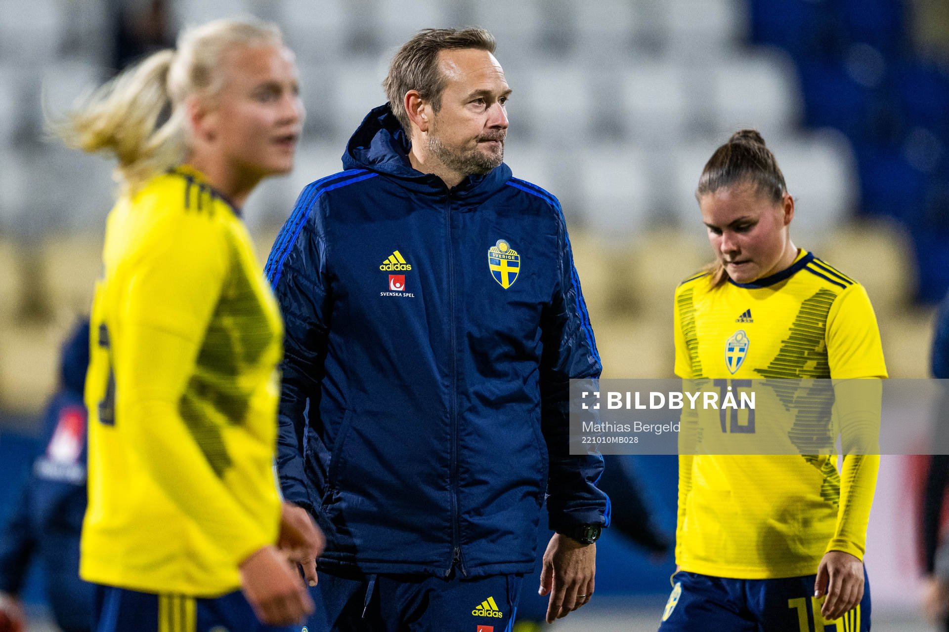 head coach Martin Qvarnmans Möller of Sweden