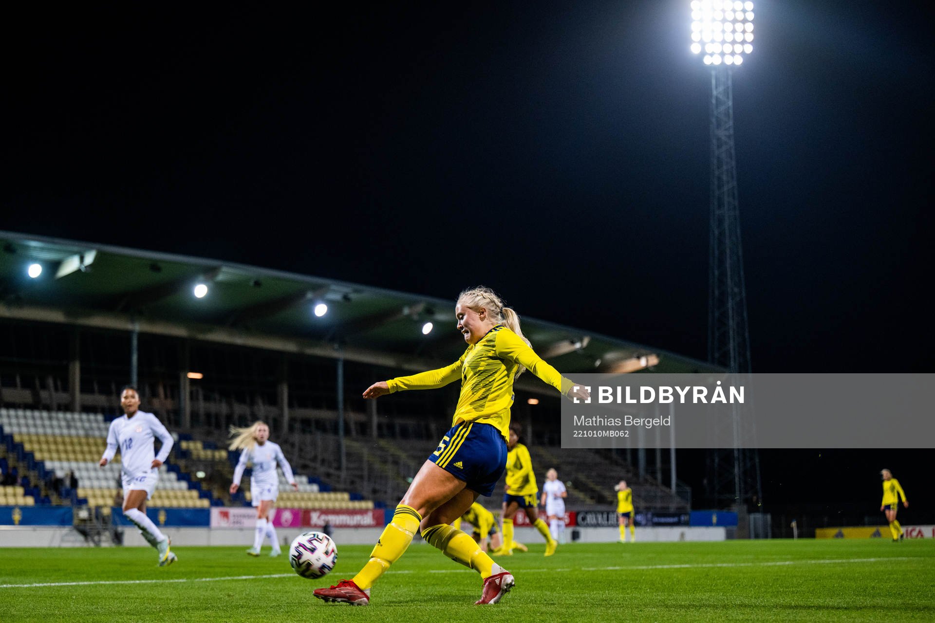Alva Selerud of Sweden during the international friendly U23 football match between Sweden and England on October 10, 2022 in Falkenberg.