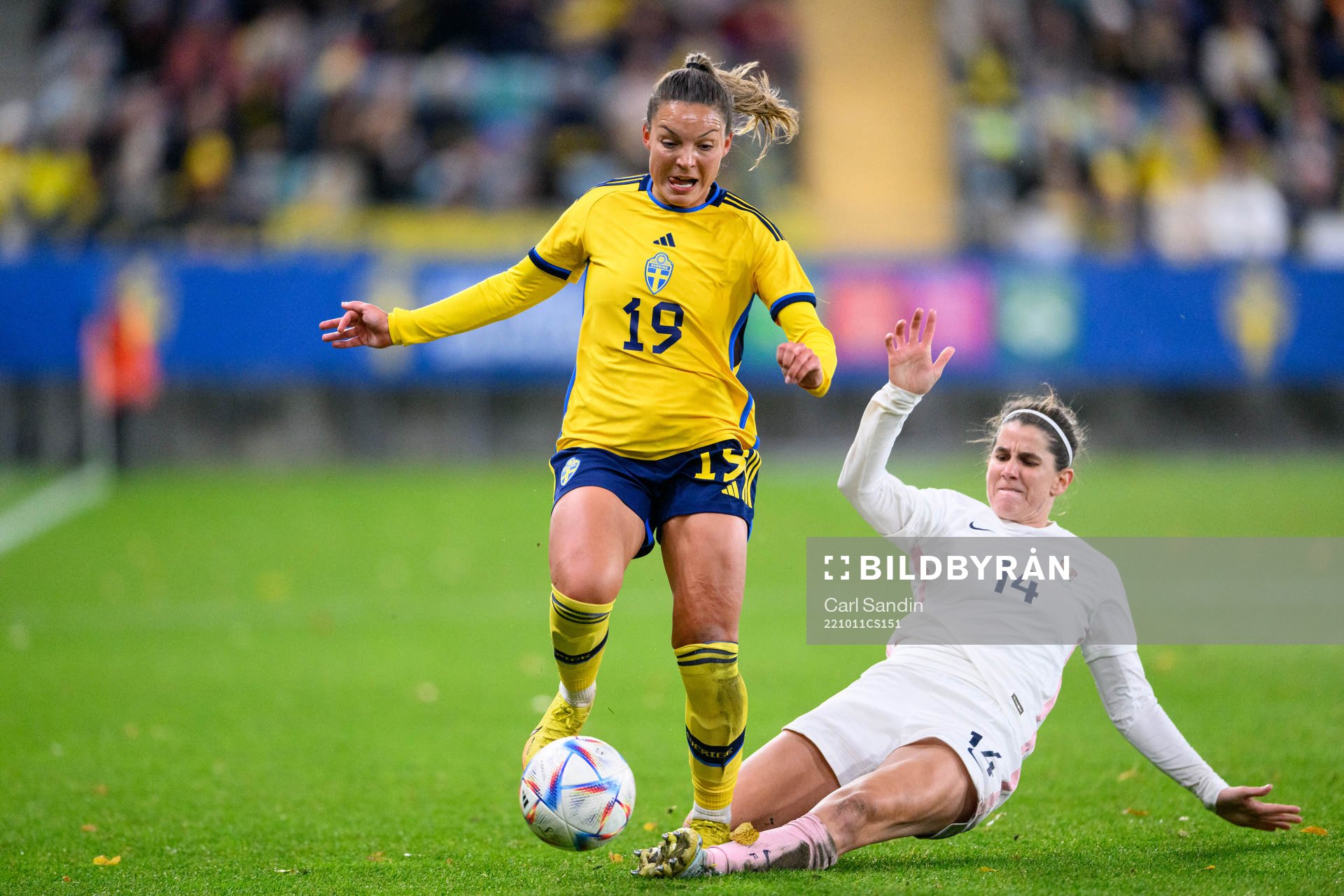 Johanna Rytting Kaneryd of Sweden and Charlotte Bilbault of