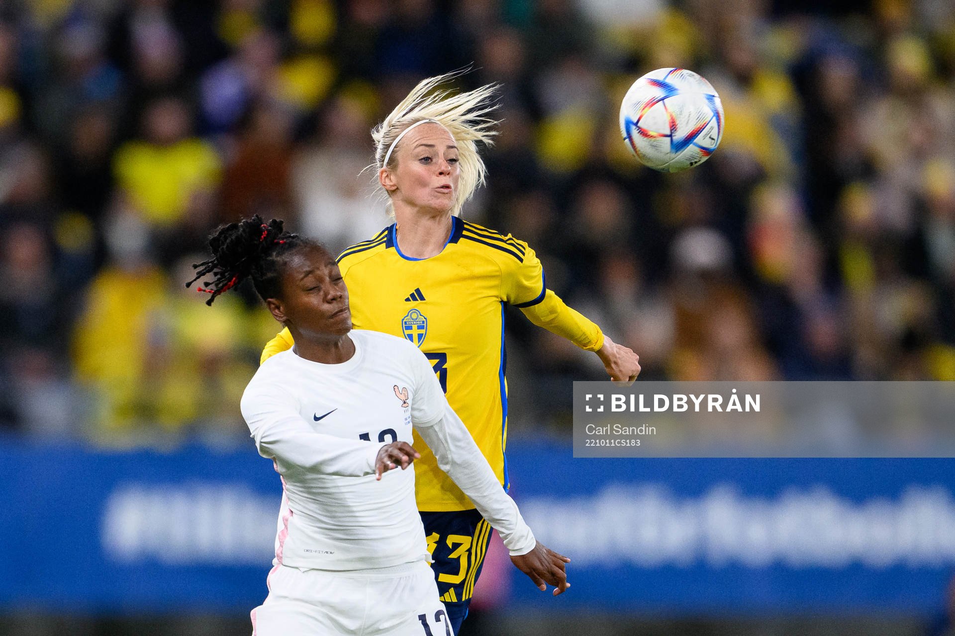 Melvine Malard of France and Amanda Ilestedt of Sweden