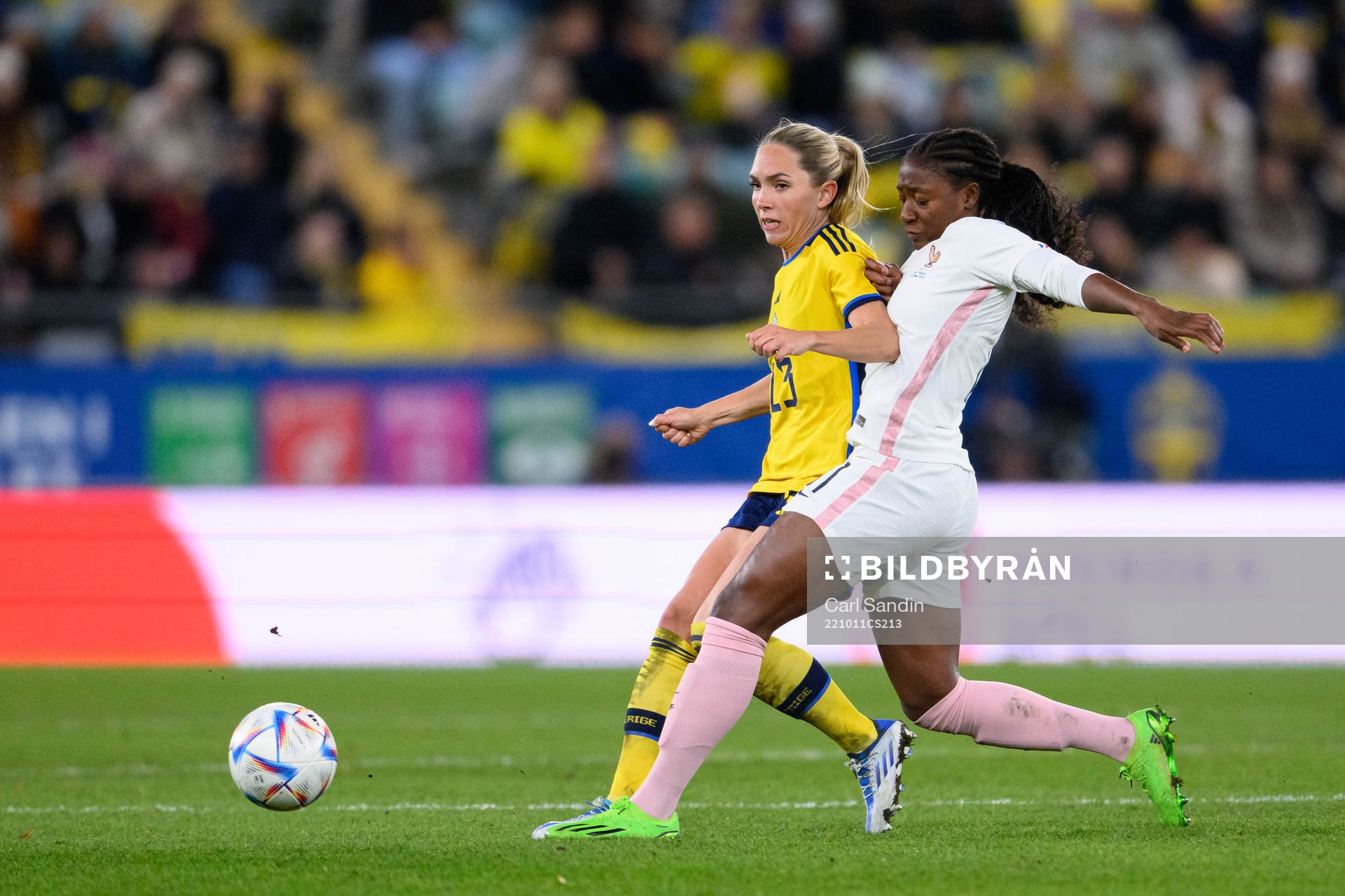 Elin Rubensson of Sweden and Kadidiatou Diani of France