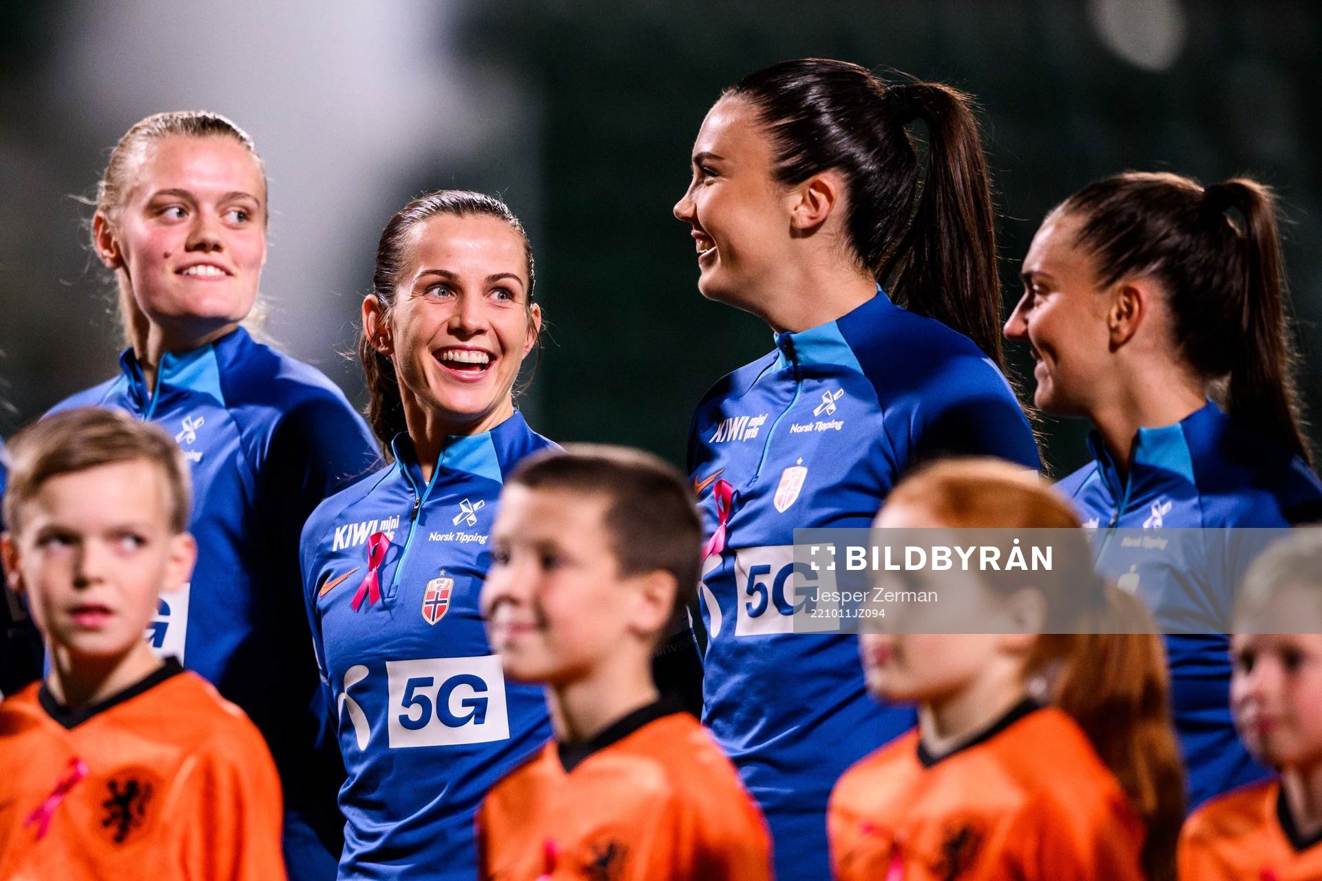 Mathilde Harviken, Tuva Hansen and Ingrid Syrstad Engen of