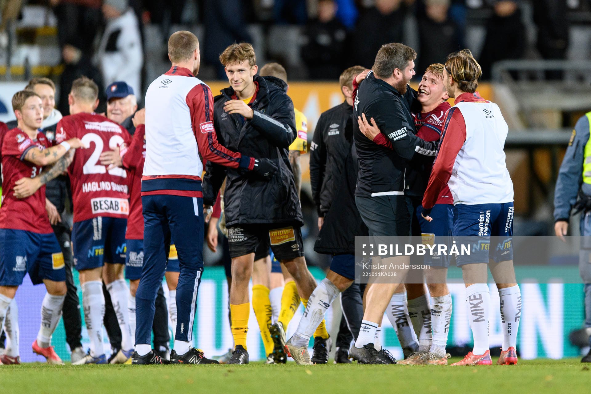 Örgrytes spelare jublar