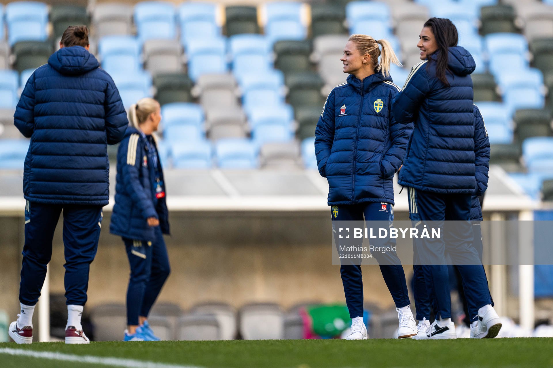 Fridolina Rolfö and Zecira Musovic of Sweden