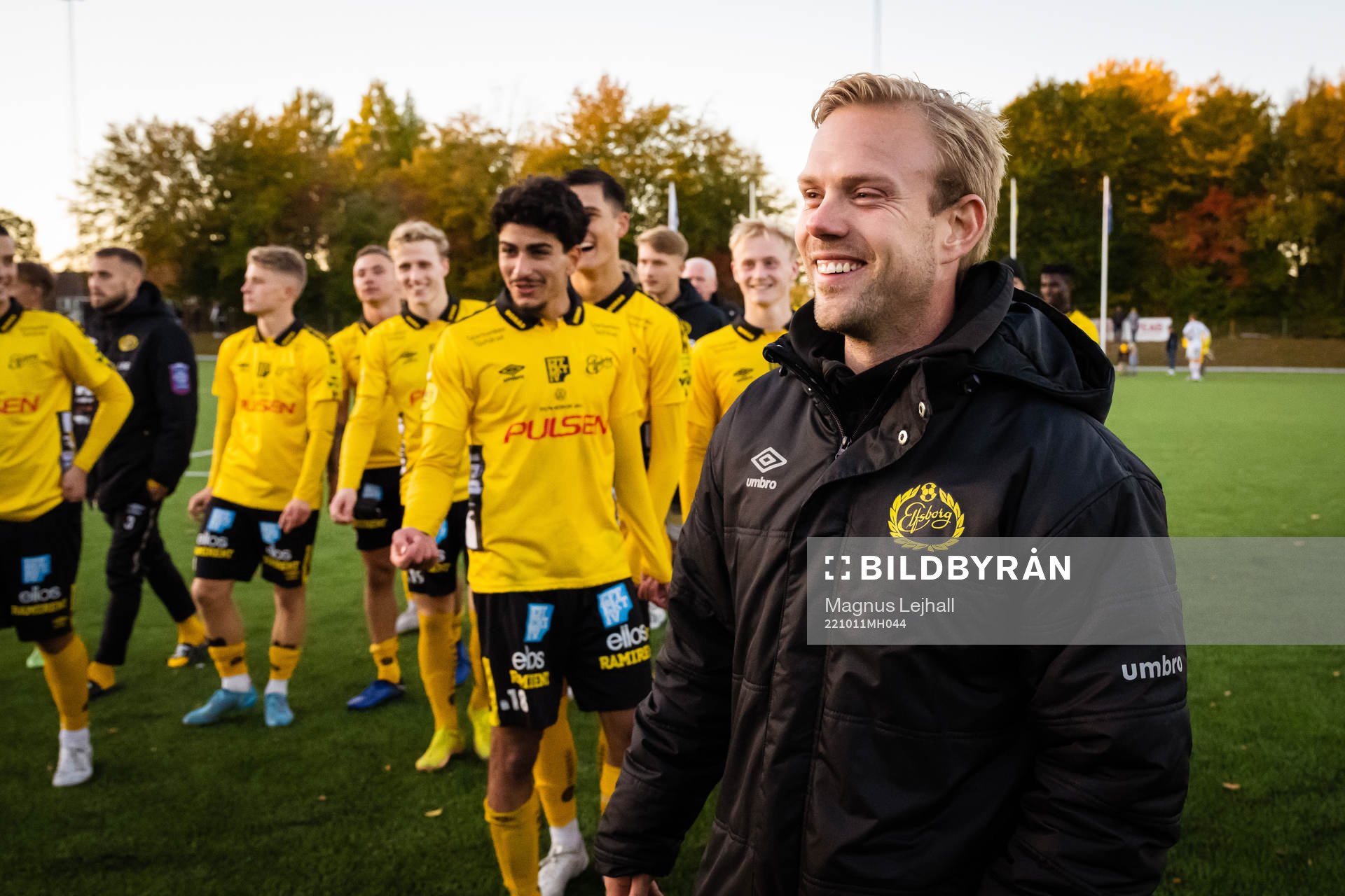 Elfsborgs tränare Victor Salwén jublar