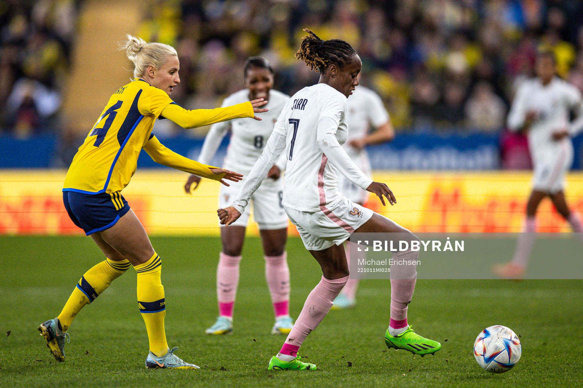 Nathalie Björn of Sweden and Ouleymata Sarr of France