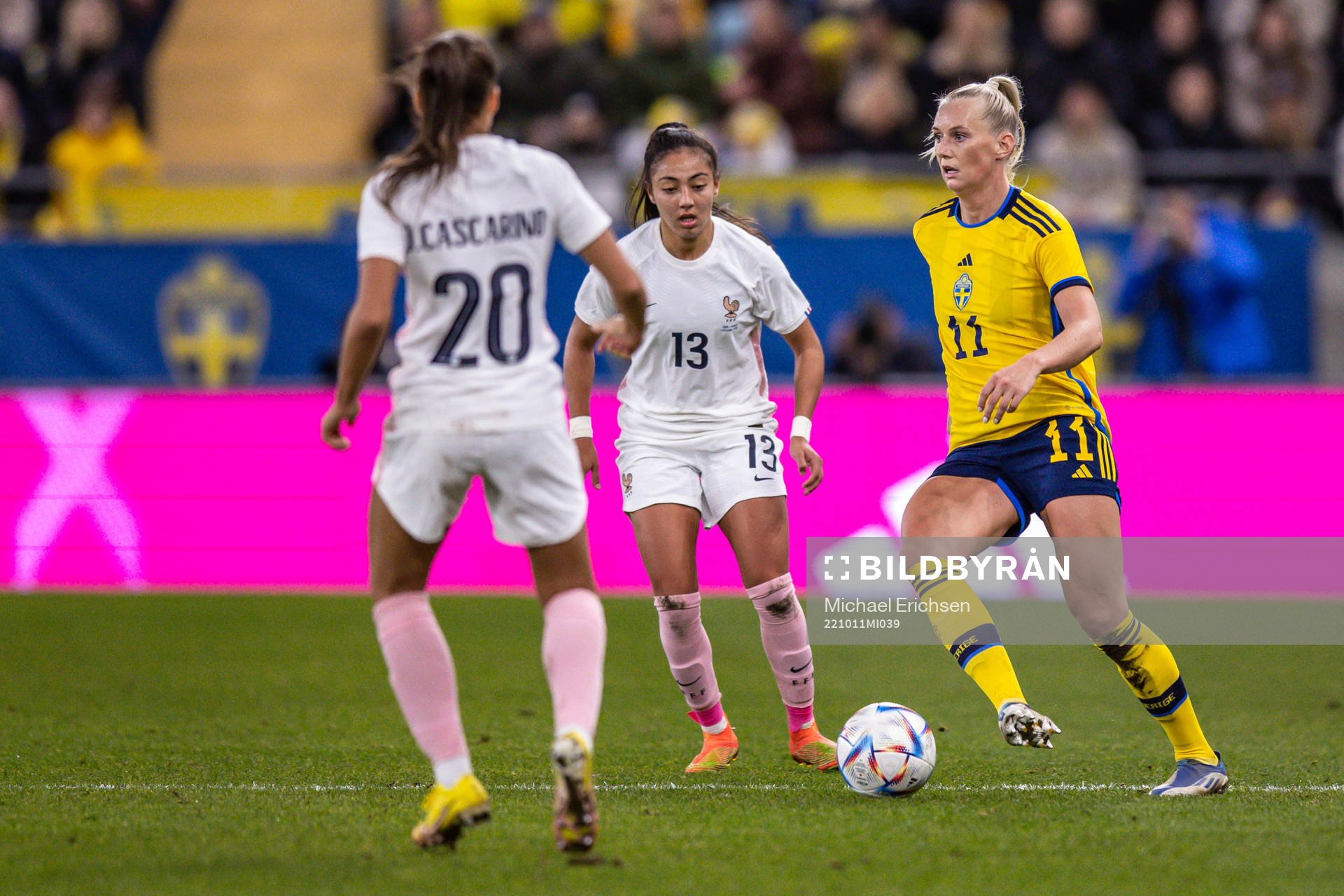 Selma Bacha of France and Stina Blackstenius of Sweden during the women's international friendly football match between Sweden and France on October 11, 2022 in Gothenburg.