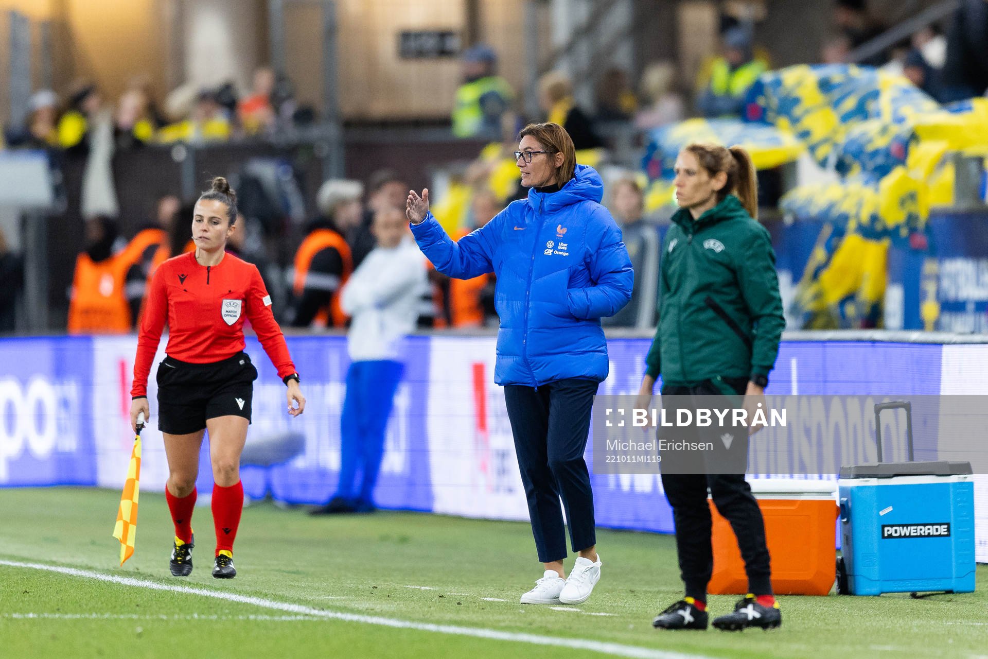 Head coach Corinne Diacre of France