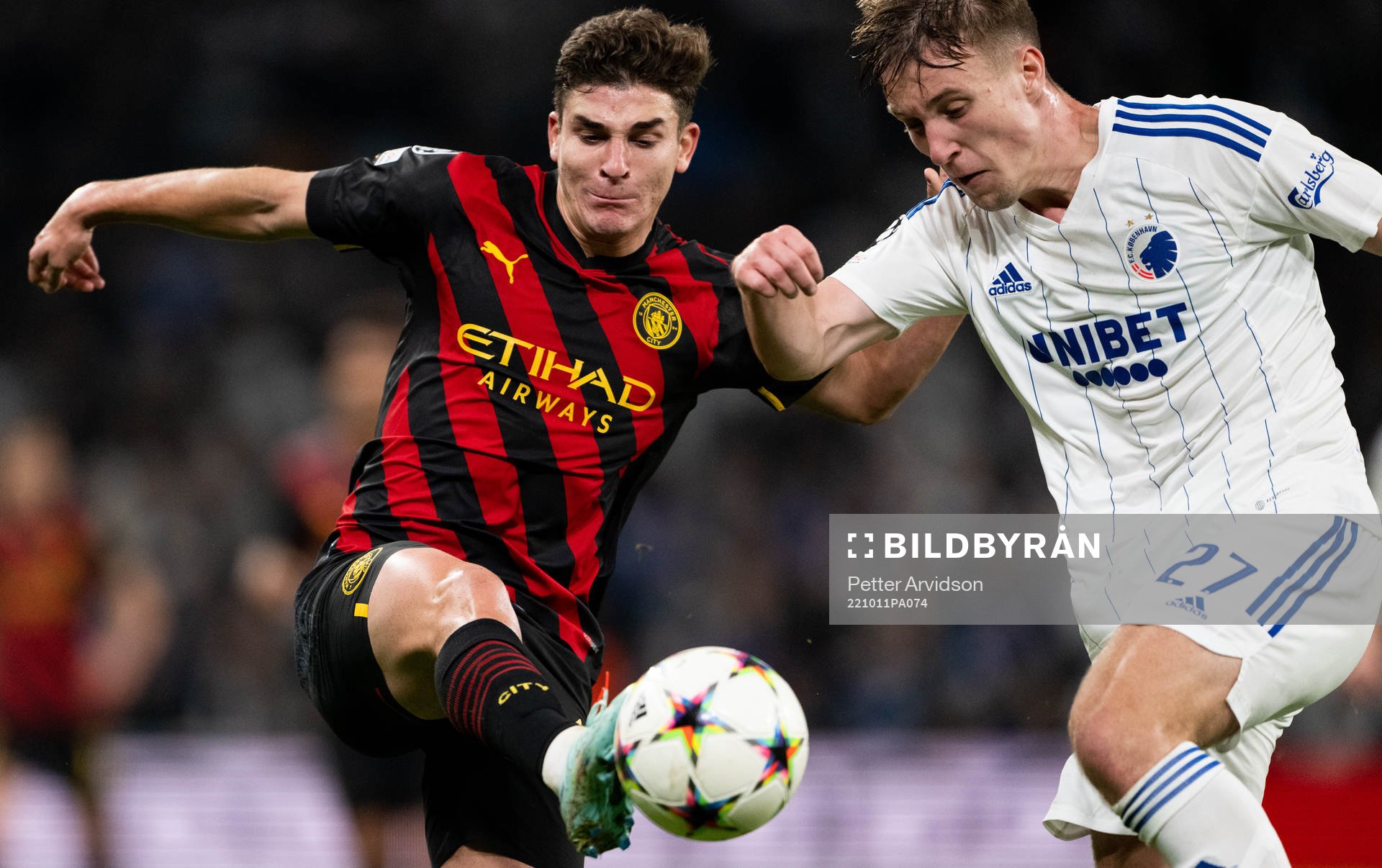 Julian Alvarez of Man City and Valdemar Lund of Copenhagen during the UEFA Champions League football match between FC Copenhagen and Manchester City on October 11, 2022 in Copenhagen.
