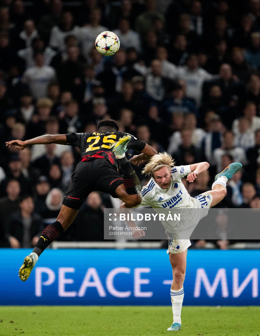 Manuel Akanji of Man City and Victor Kristiansen of