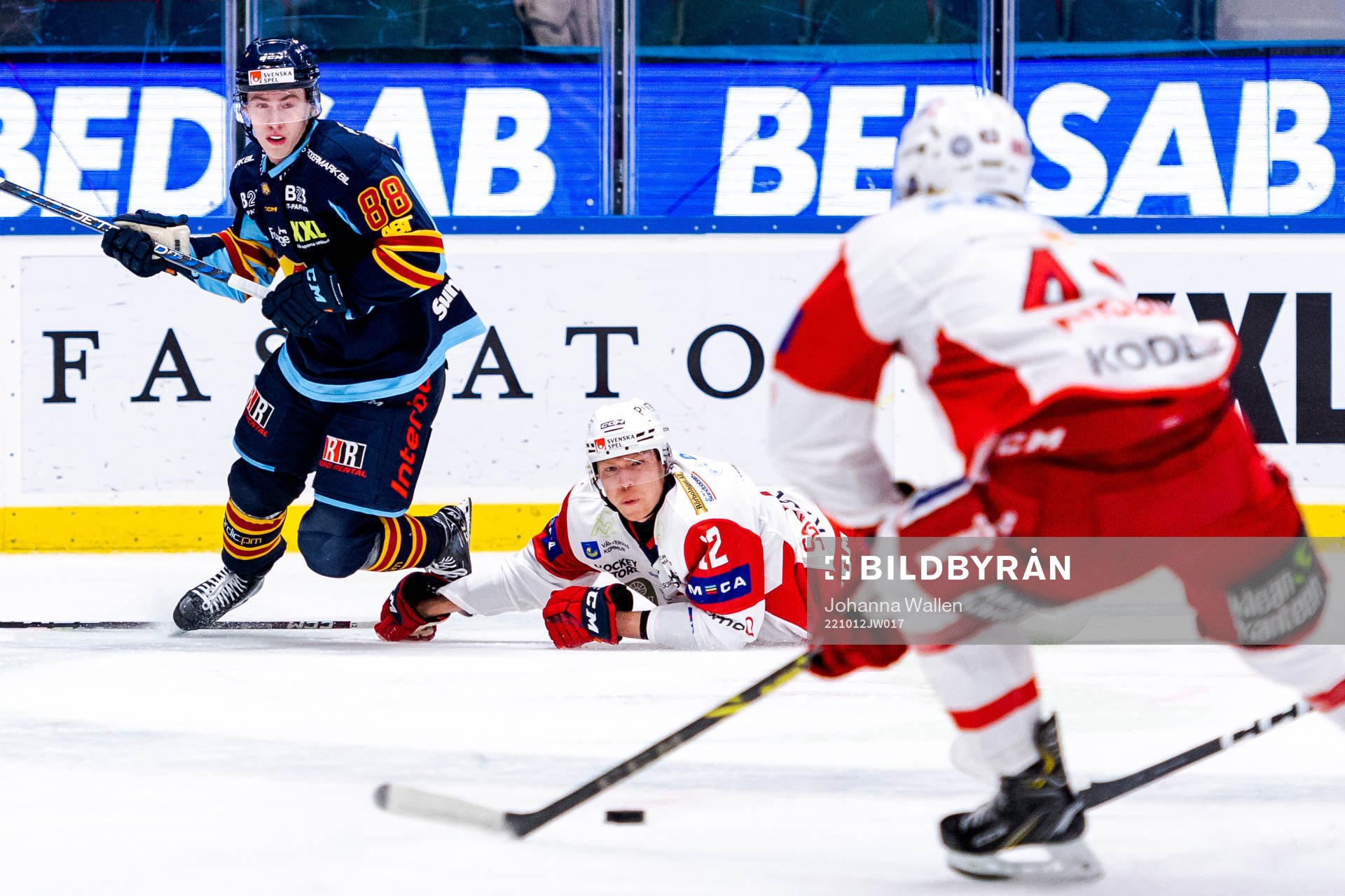 Djurgårdens Jonathan Lekkerimäki och Västerviks Anton