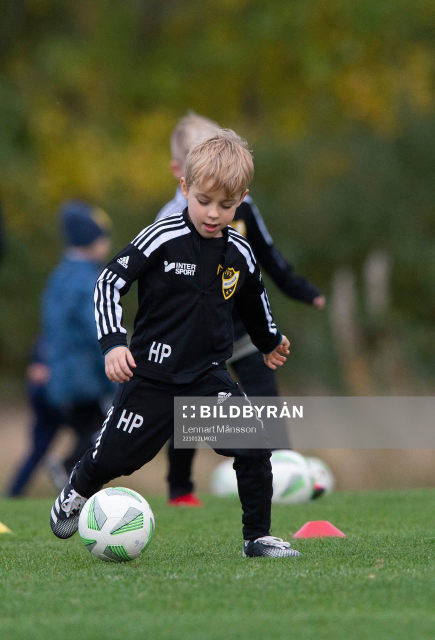 IFK Hässleholms pojkar födda 2016, U6, träning i