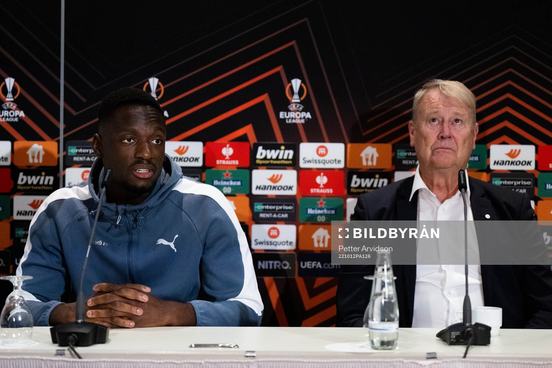 Goalkeeper Ismael Diawara and Head coach Åge Hareide