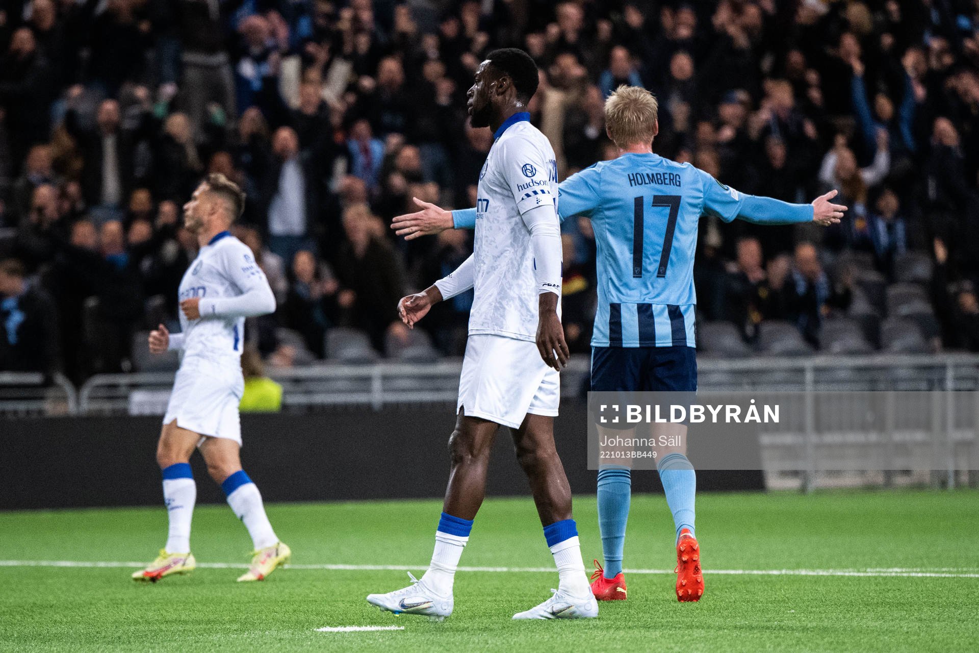 Jordan Torunarigha of Gent looks dejected