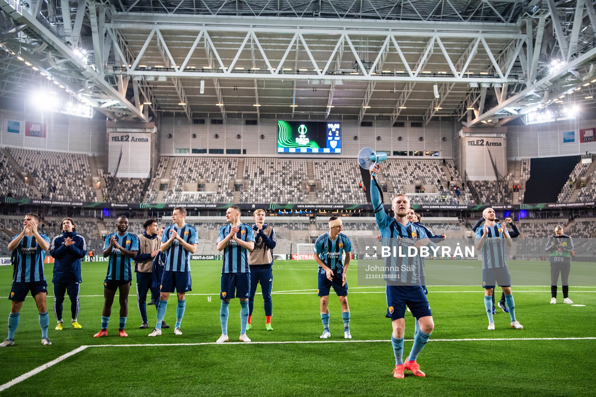 Kalle Holmberg and players of Djurgården celebrate