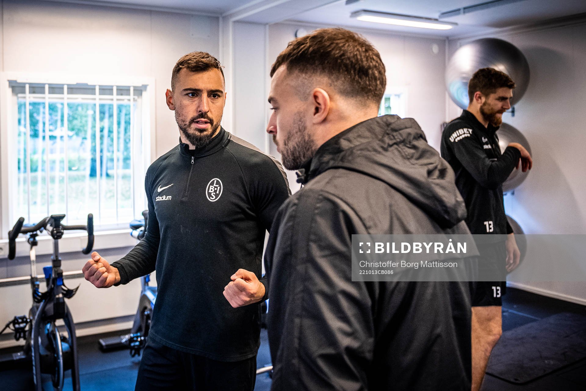 Målvakt Amr Kaddoura och fysioterapeut Sebastian Ceder