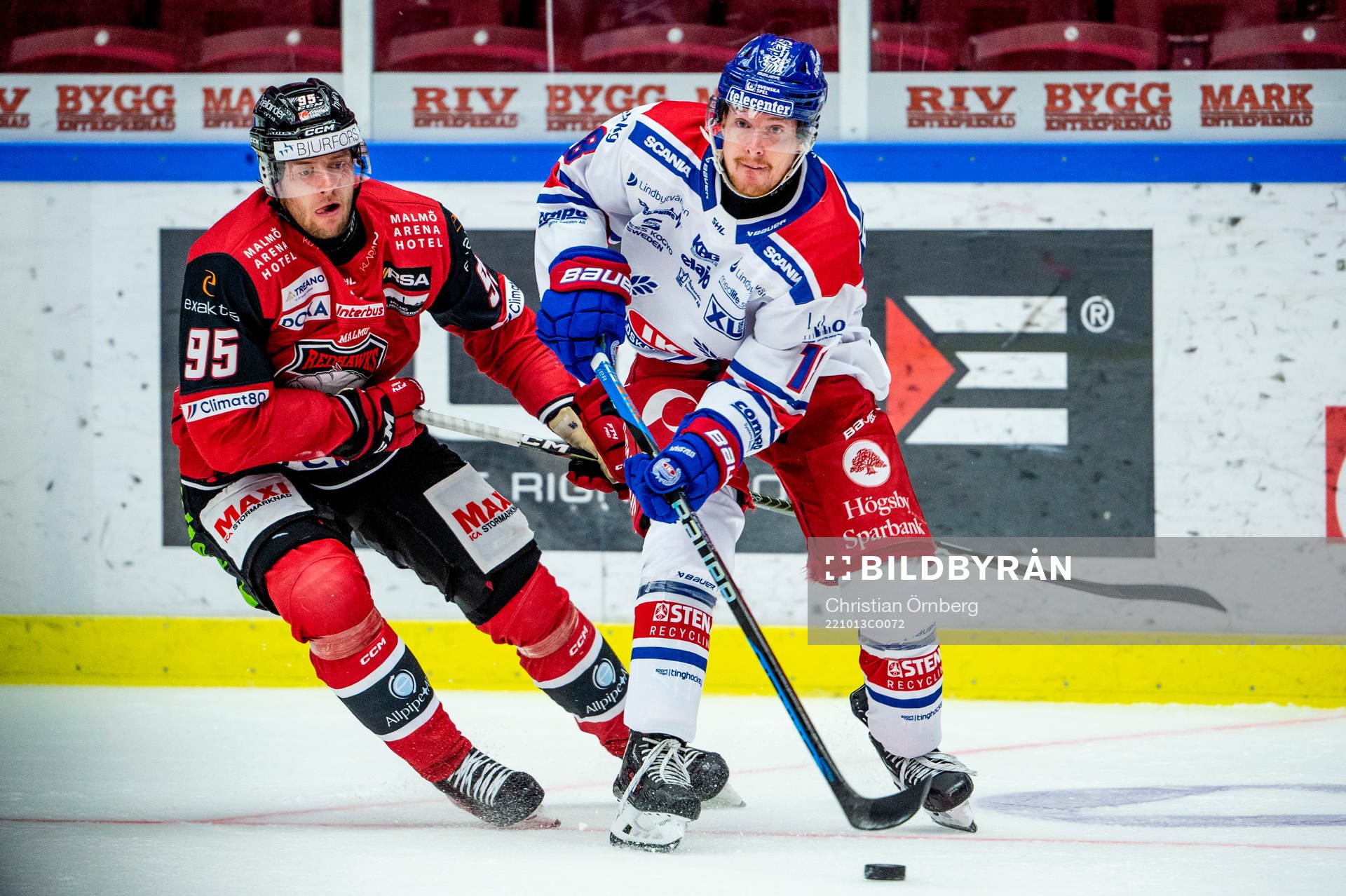 Malmö Redhawks Carl Persson mot Oskarshamns Niclas