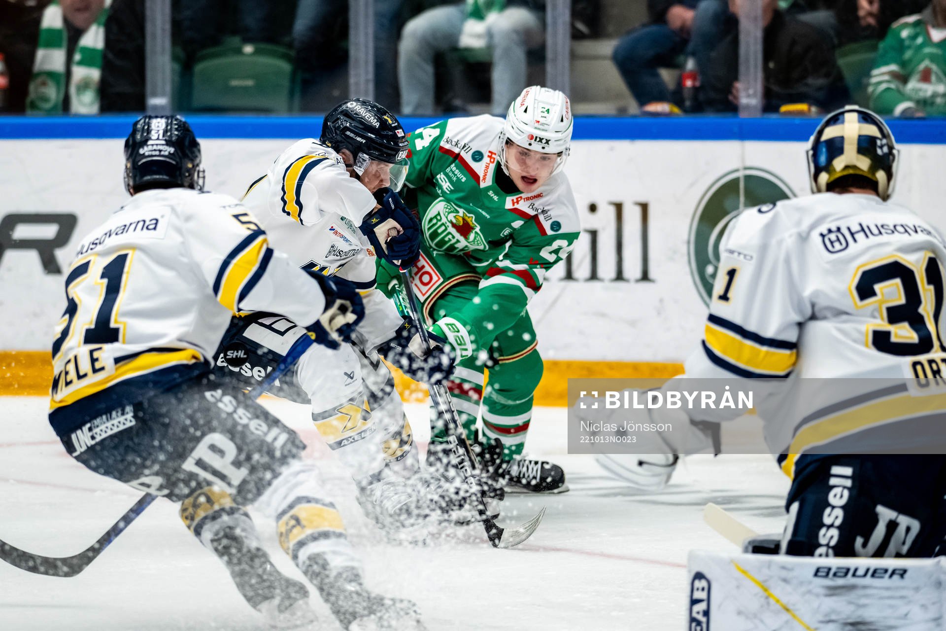 HV71s Chad Billins och Rögles Marco Kasper