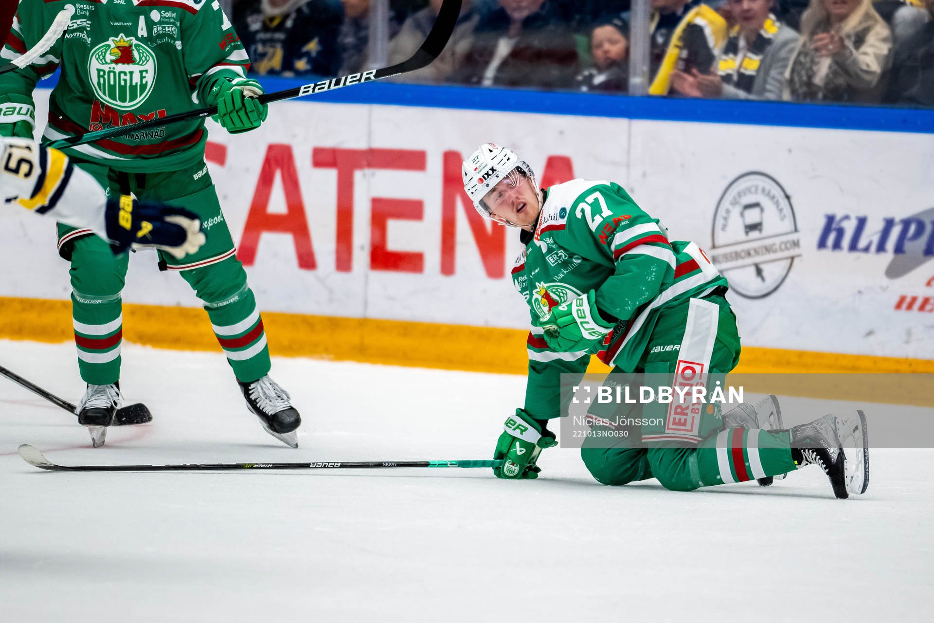 Rögles Linus Sjödin  har ont