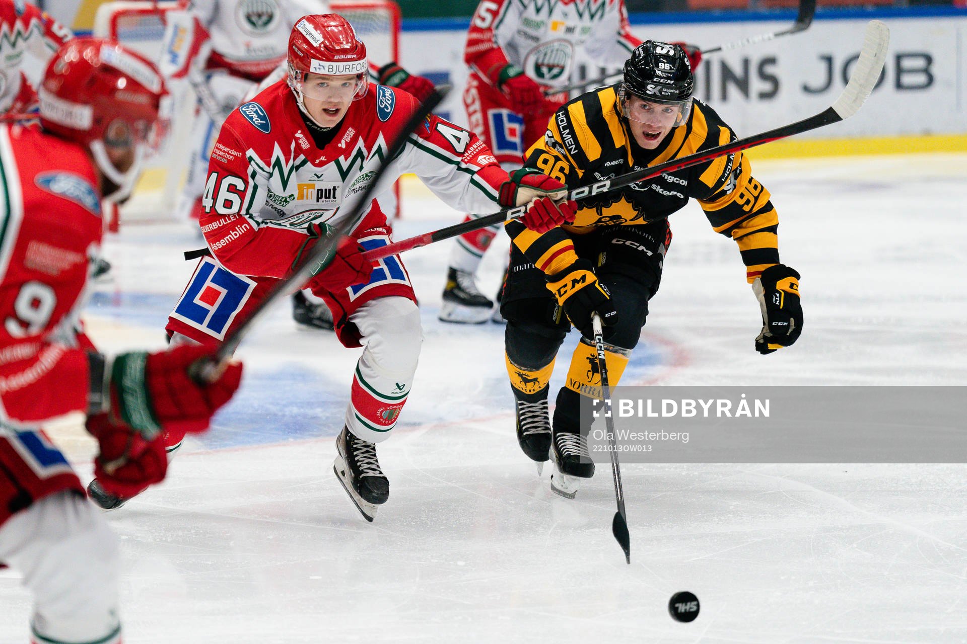 Frölundas Liam Dower Nilsson och Skellefteås Rickard Hugg