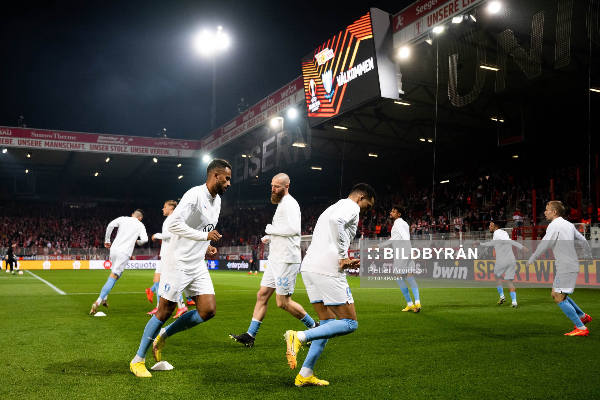 Isaac Kiese Thelin and Jo Inge Berget of Malmö FF during warm up ahead of the UEFA Europa League match between Union Berlin and Malmö FF on October 13, 2022 in Berlin .