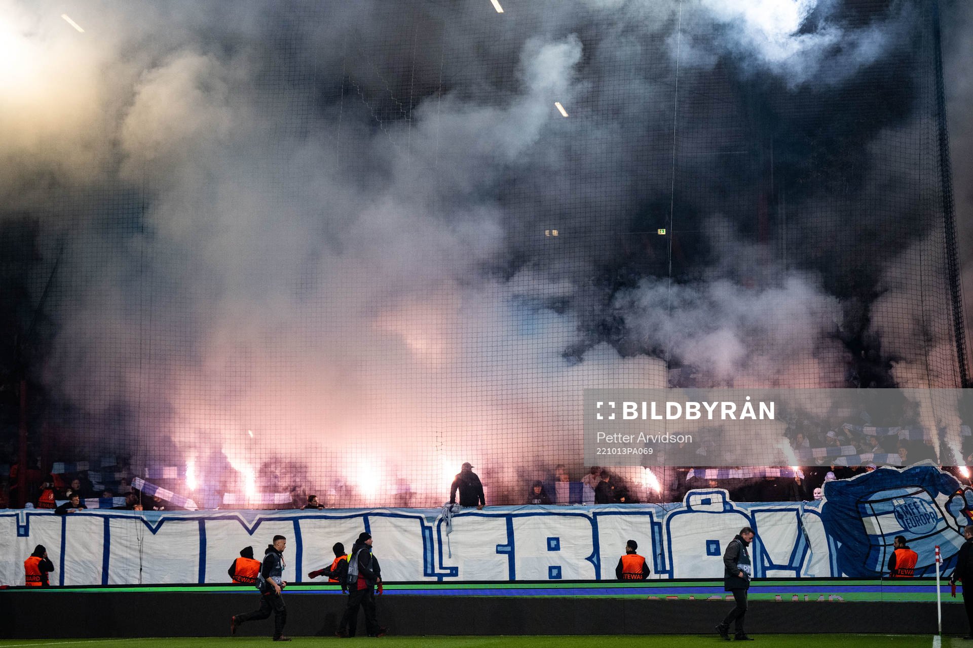 Supporters of Malmö FF uses bengals