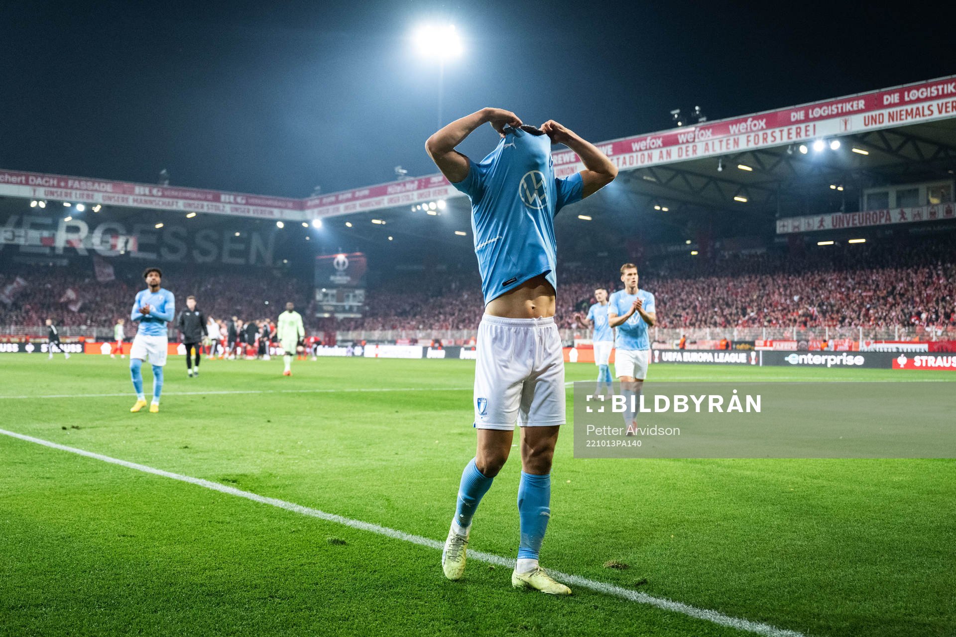 Jonas Knudsen of Malmö FF looks dejected