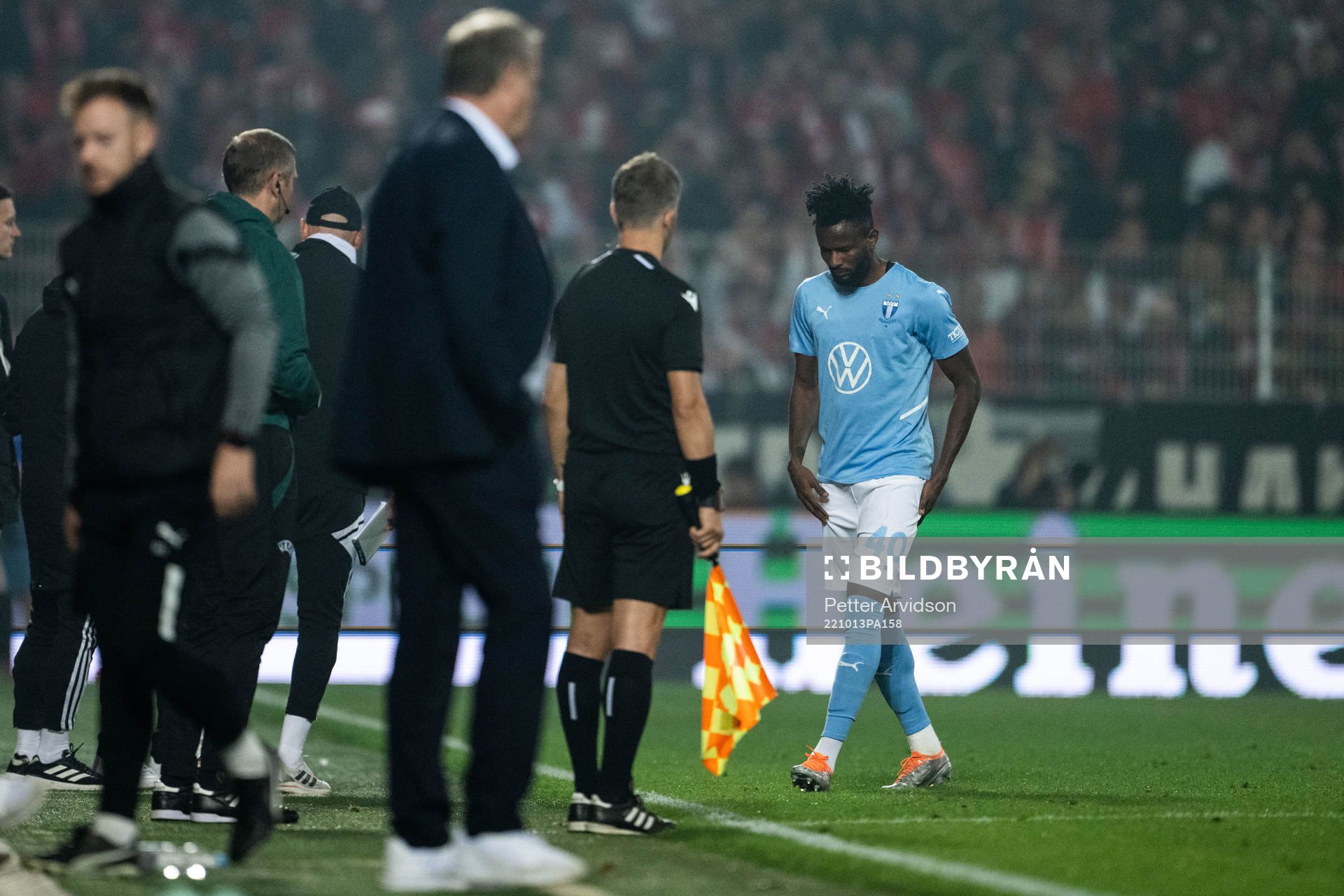 Emmanuel Lomotey of Malmö FF is sent off