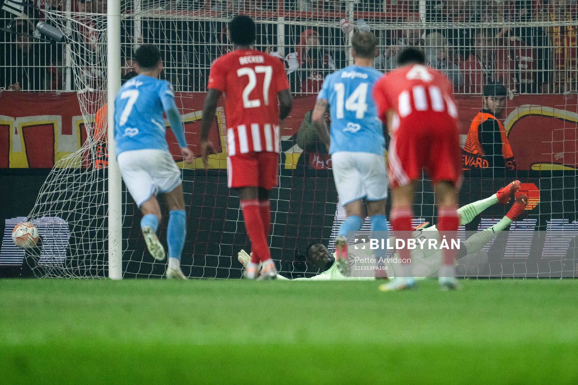 Goalkeeper Ismael Diawara of Malmö FF concedes 1-0