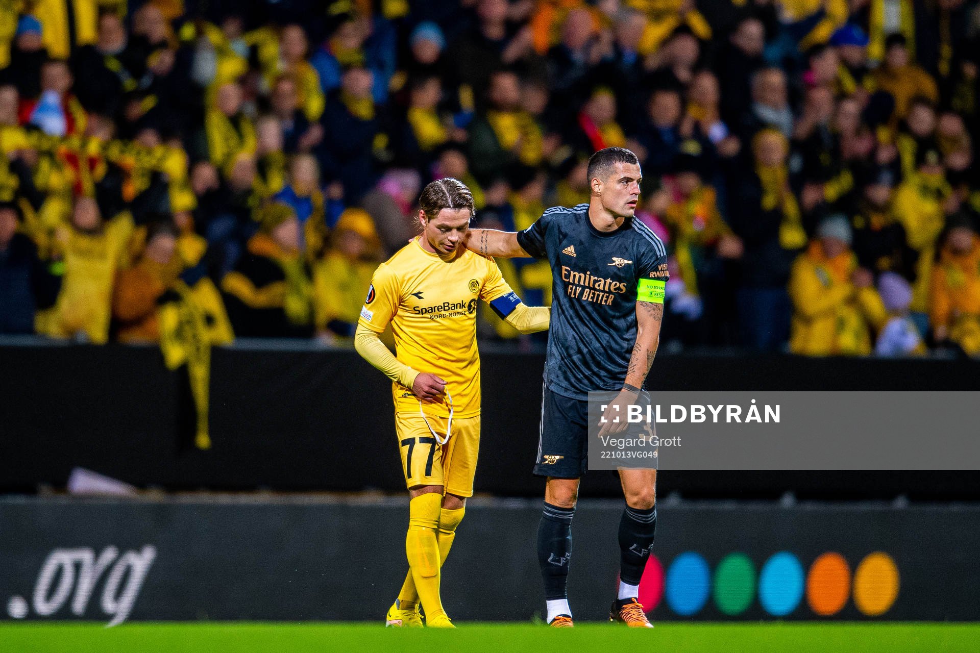 Patrick Berg of Bodø/Glimt and Granit Xhaka of Arsenal