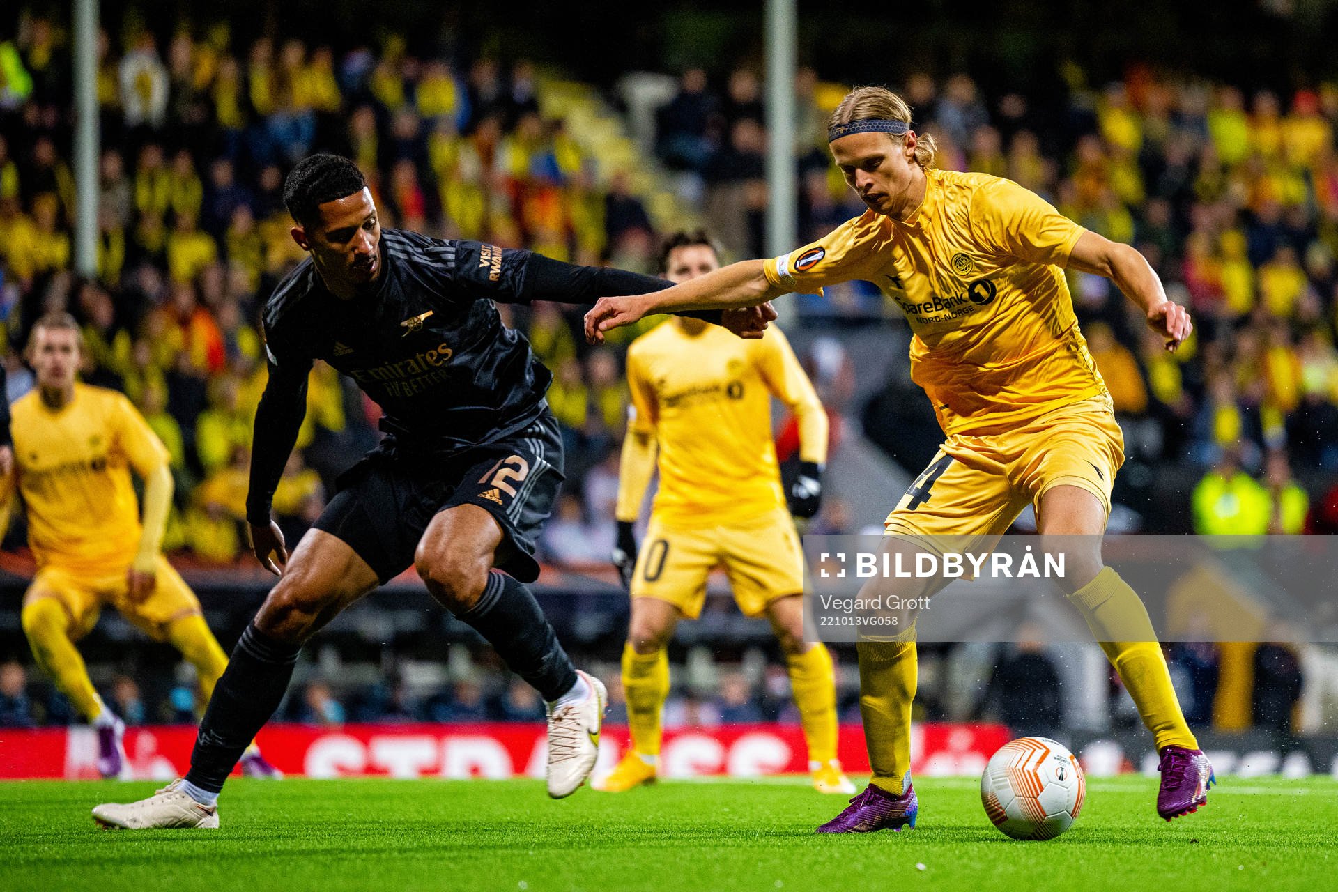 William Saliba of Arsenal and Ulrik Saltnes of Bodø/Glimt
