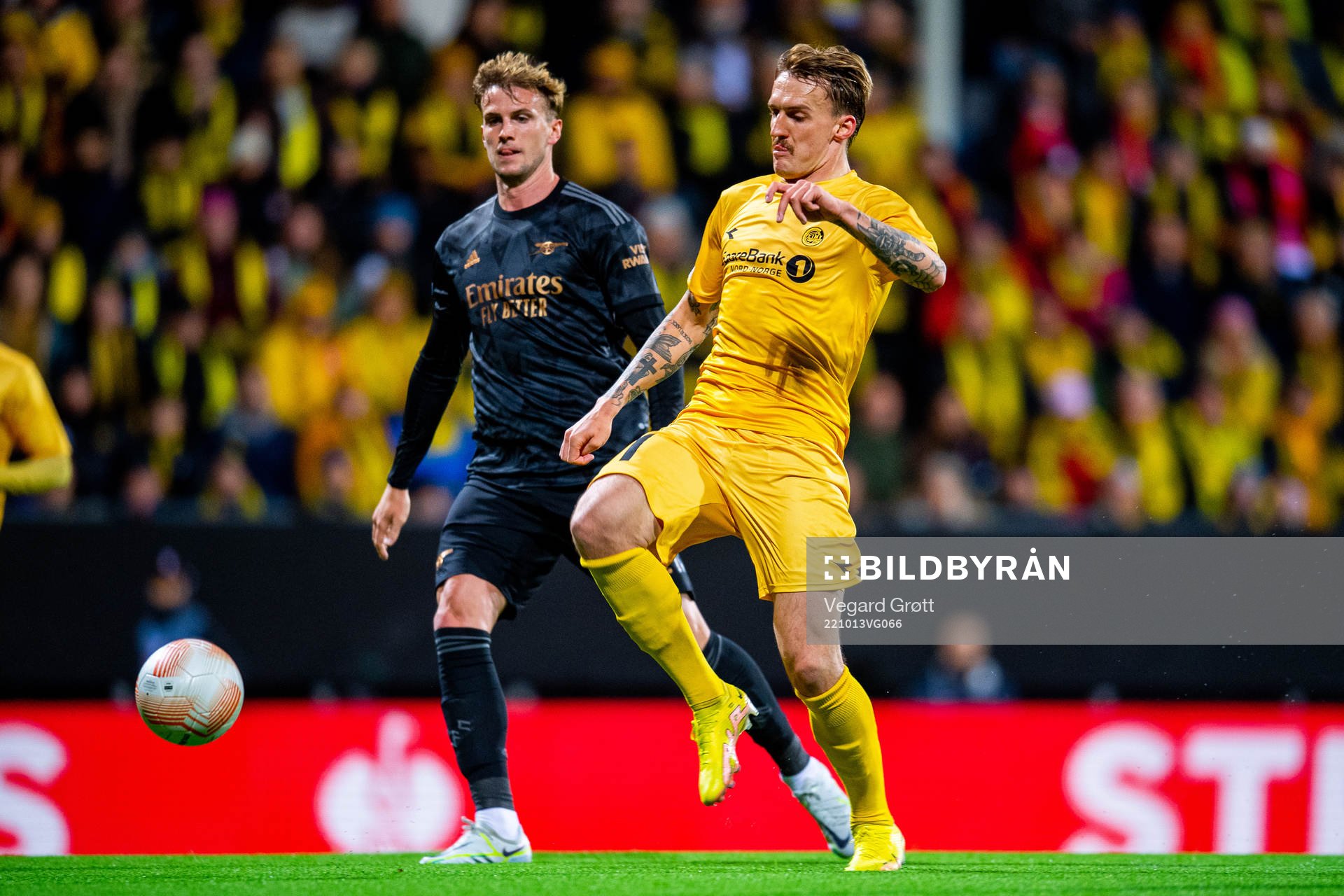 Rob Holding of Arsenal and Runar Espejord of Bodø/Glimt