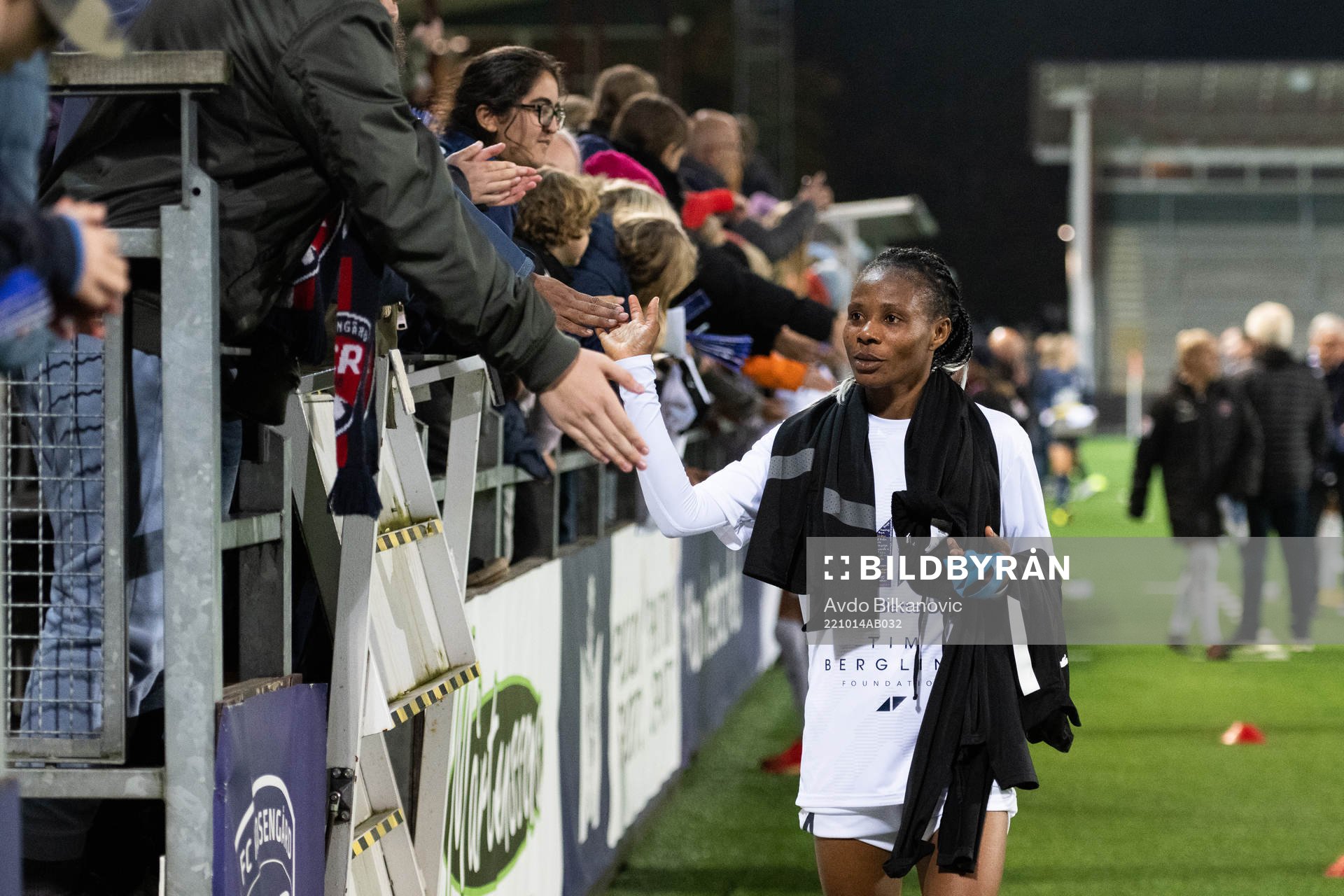 FC Rosengårds Halimatu Ibrahim Ayinde jublar